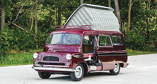 На аукцион выставили редкий Bedford Dormobile 1961 года