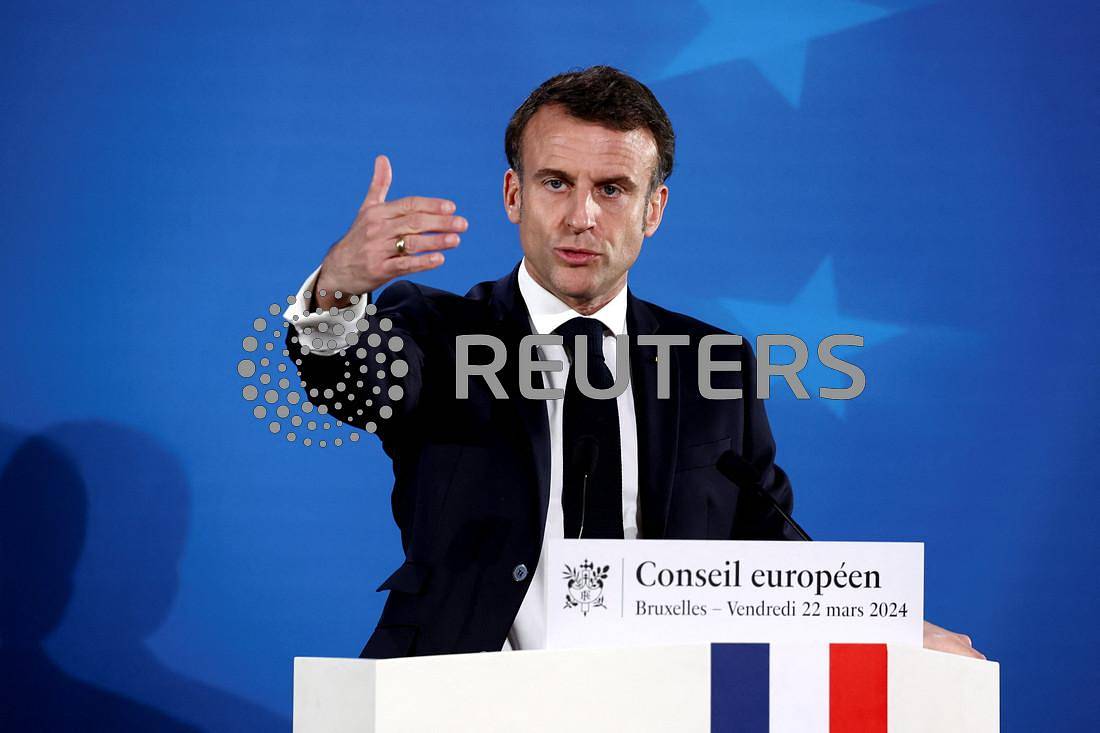 Макрон заявил о попытках ИГ совершить теракты во Франции