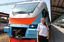 На Крымской железной дороге женщина впервые стала помощником машиниста