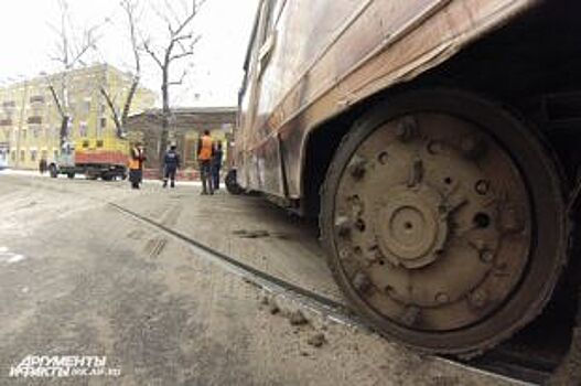 В Невском районе Петербурга трамвай сошел с рельсов