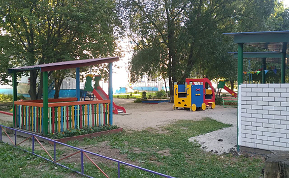 Курские чиновники: средняя зарплата воспитателей детсадов в регионе 32,8 тыс. рублей