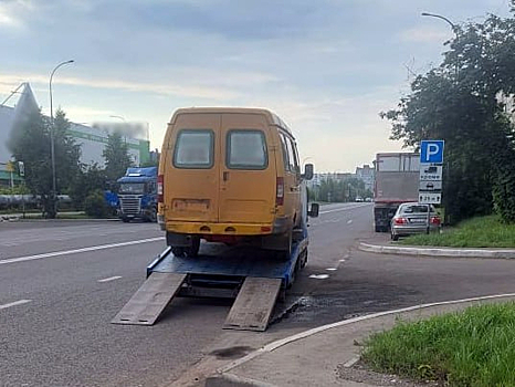 Водитель автобуса без прав попался полицейским в Кемерове