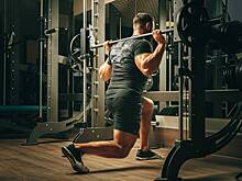 Фитнес-тренер дал советы по возвращению в зал после новогодних праздников