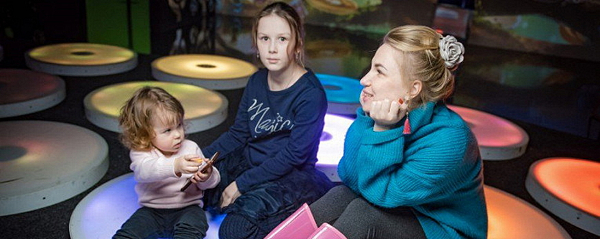 Валерия Гай Германика объяснила, почему не пускала дочь в школу