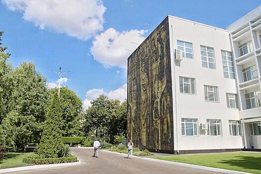 В Краснодаре на 95% завершили реставрацию фасада КубГУ