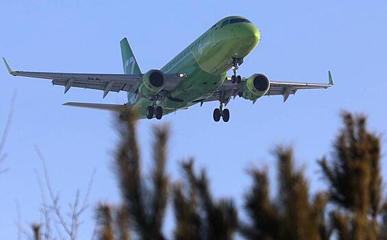 Вернувшийся с СВО врач спас человека на рейсе из Москвы