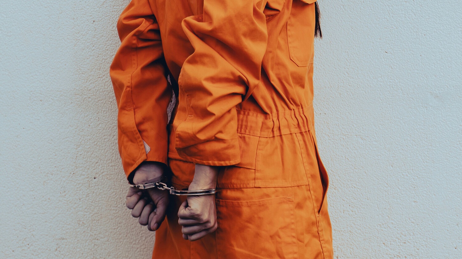 Женщина провела полгода в тюрьме из-за ошибки ИИ