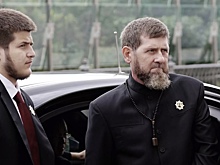 Кадыров вручил своему сыну новую медаль