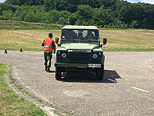 В международных соревнованиях военных водителей в Сербии лидируют сербская, австрийская и российская команды
