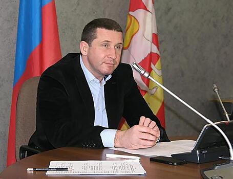В Челябинске досрочно сложил полномочия депутат заксобрания