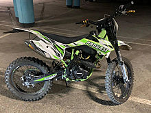 Девочка оказалась в больнице после ночного катания на питбайке в Новосибирске