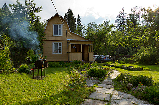 Земельный участок и постройки на нём могут признать единым недвижимым имуществом