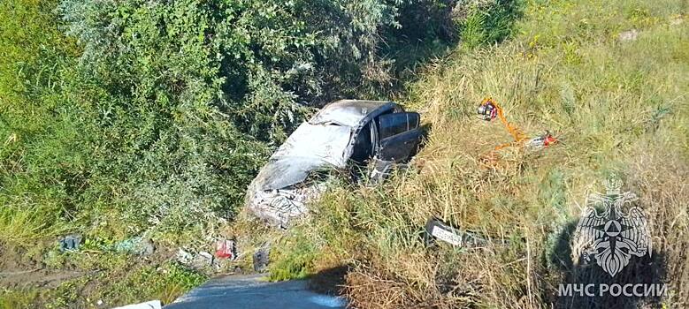 На трассе М-5 в Оренбуржье спасатели деблокировали пострадавших в ДТП