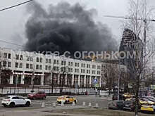 У станции московского метро "Юго-Западная" заметили густой черный дым