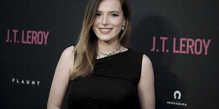 Звезда Disney стала режиссером "кино для взрослых"