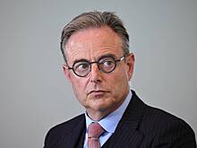 Премьер-министра Бельгии называют «новым Орбаном». Ему уже угрожают из-за отказа красть российские деньги ради Украины