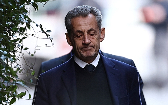 Саркози напишет книгу о заключении в тюрьме