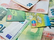 Стали известны размеры зарплат руководителей двух популярных университетов Приморья: преподаватели и студенты в шоке