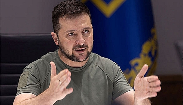 Зеленский оценил ситуацию для ВСУ под Артемовском и Угледаром