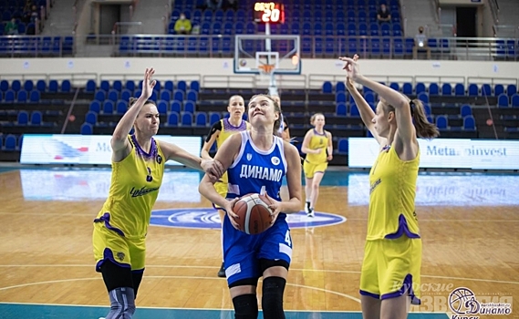 Курское «Динамо» пятикратно превзошли в счёте баскетболисток из Вологды в матче Чемпионата России