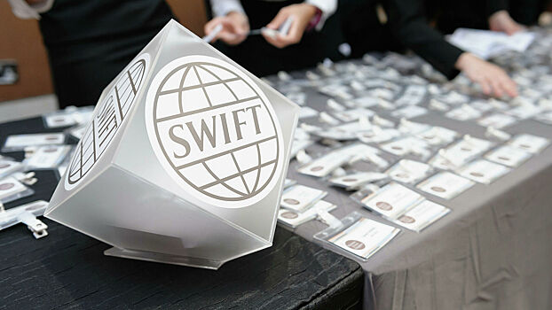 Bloomberg: Запад считает «проблематичным» отключение России от SWIFT