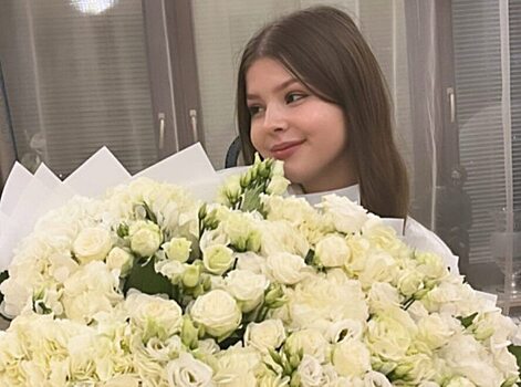 Вдова Олега Табакова показала фото подросшей дочери Маши