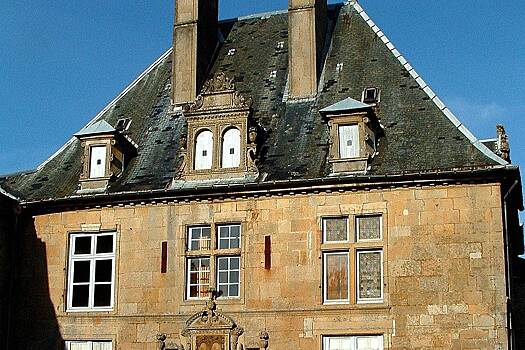 Стало известно о второй громкой краже после ограбления Лувра