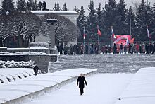 Путин почтил память жертв блокады Ленинграда на Пискаревском кладбище. Фотогалерея