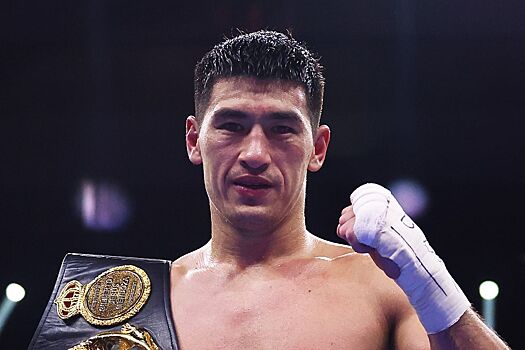 Дмитрий Бивол поделился мнением о потенциальном поединке между Канело и Кроуфордом