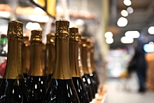 В Минпромторге пообещали отсутствие дефицита игристого вина в Новый год
