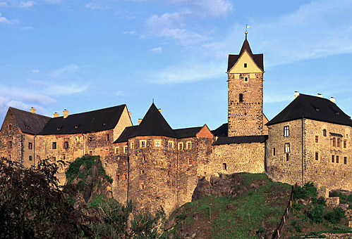 Заглавное изображение Замок Локет