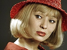 Актриса Татьяна Бестаева стала едва узнаваемой из-за "надутых губ" и подтяжки лица