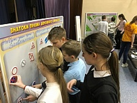 Сотрудники дорожной полиции Зеленограда поздравили юных инспекторов дорожного движения