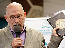 Юристы объяснили, почему продажа книг Акунина* объявлена вне закона