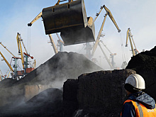 Киев обвинил Москву в блокировке поставок угля из Казахстана