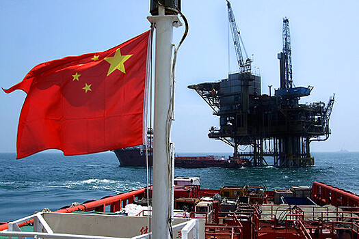 Китай спасает нефть