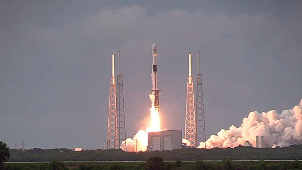SpaceX запустила израильский спутник AMOS-17