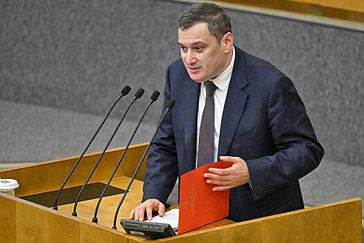 Хинштейн отчитал курских чиновников и посоветовал им надеть погоны. Что его так возмутило?