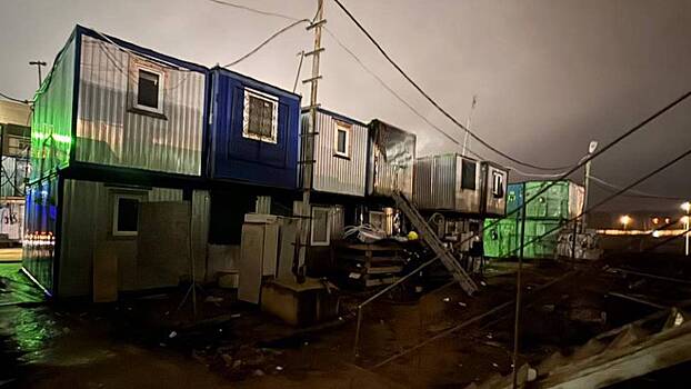 Мужчину, поджегшего рабочих в строительном вагончике в Москве, осудили на 18 лет