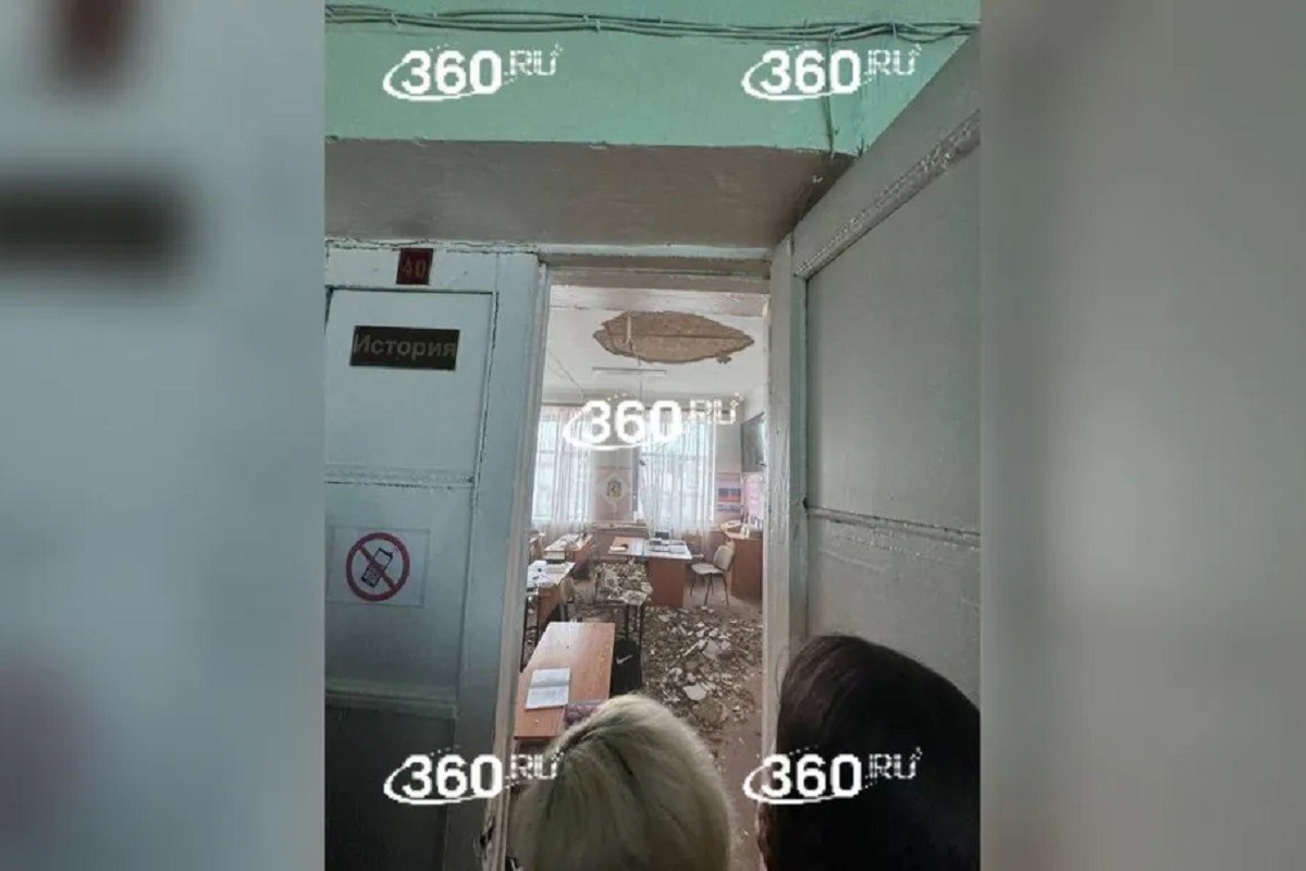 Потолок обрушился в одной из школ Кемеровской области