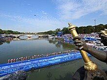 Министр культуры Франции объяснила, почему не будет плавать в Сене