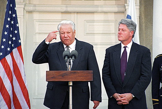 Как Ельцин убеждал Клинтона в необходимости принять Россию в НАТО