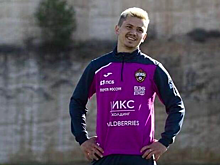 «Каминг-аут, туда-сюда». Обляков о шутках в ЦСКА из-за крашенных волос