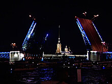 Дворцовый мост в Петербурге развели под симфонию Шостаковича