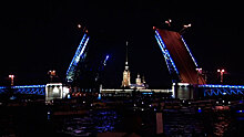 Дворцовый мост в Петербурге развели под симфонию Шостаковича