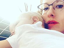 Рискующую жизнью сына Ксению Собчак потребовали лишить родительских прав