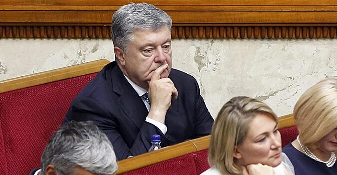 Лукаш рассказала анекдот про обиды Порошенко и «узурпацию власти»