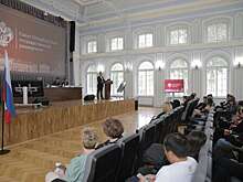 Депутат Романов провел урок патриотизма в СПГУ