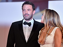 «Время от времени встречается»: что происходит в личной жизни Бена Аффлека после развода с Дженнифер Лопес