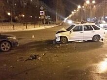 В аварии в Нижневартовске пострадали женщина и мужчина